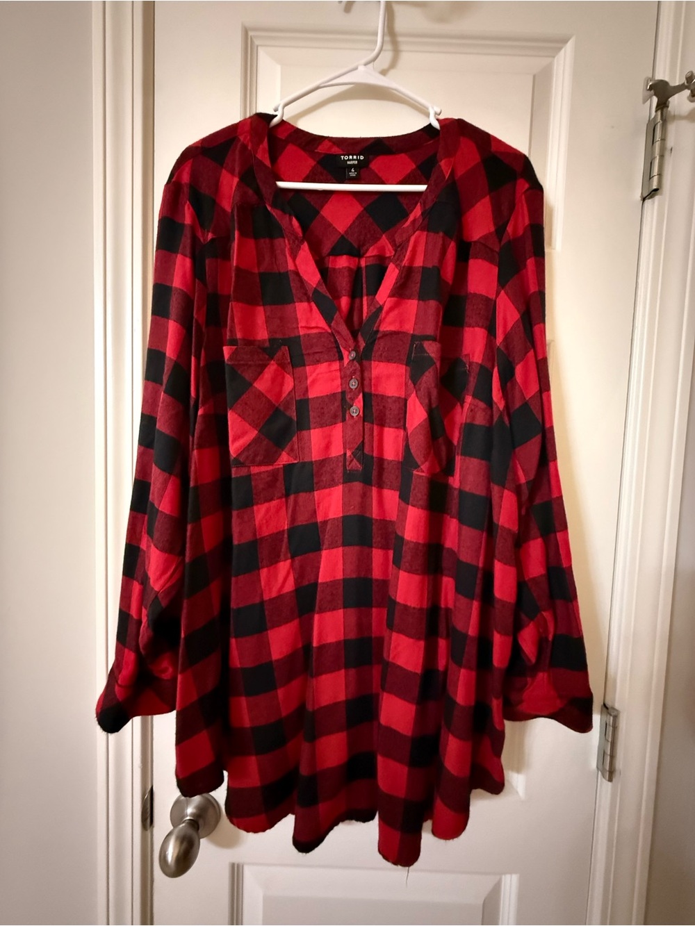 torrid Red and Black Buffalo Plaid Henley Tunic Size 4X Plus Size